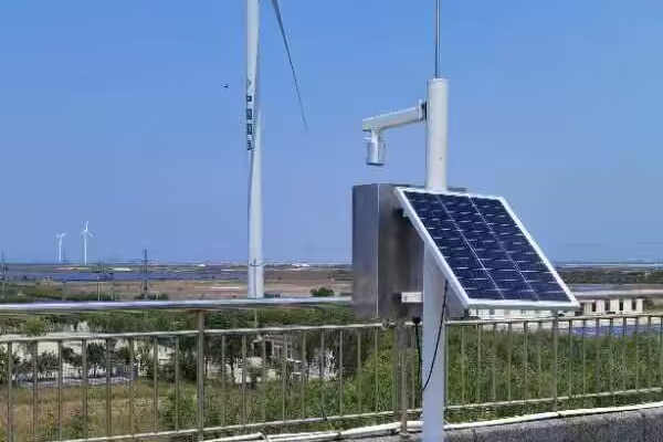 龍峰石油倉儲有限公司雷電預警系統(tǒng)安裝